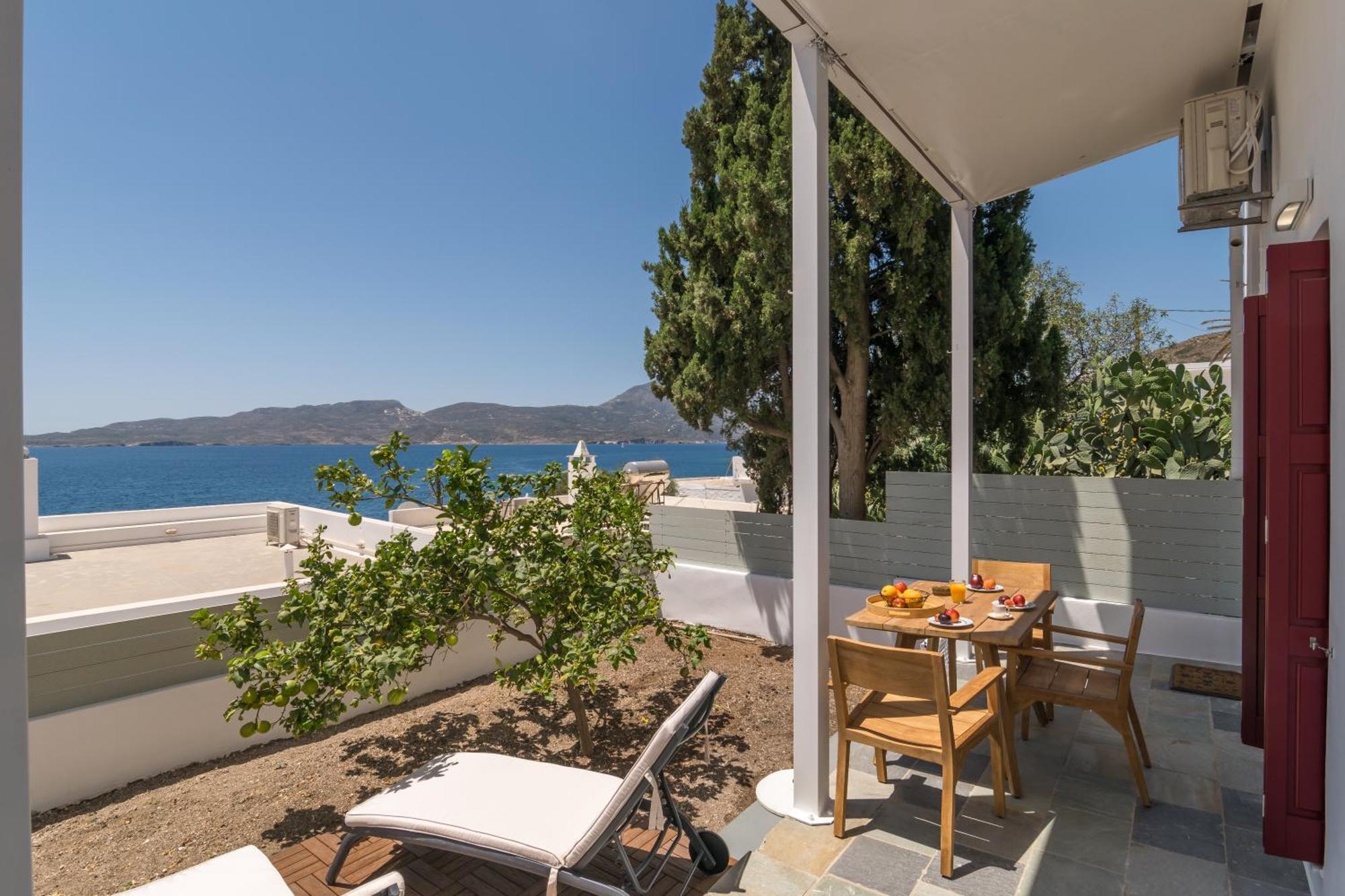 Vitalis Residences - Haven Suites Адамас Экстерьер фото