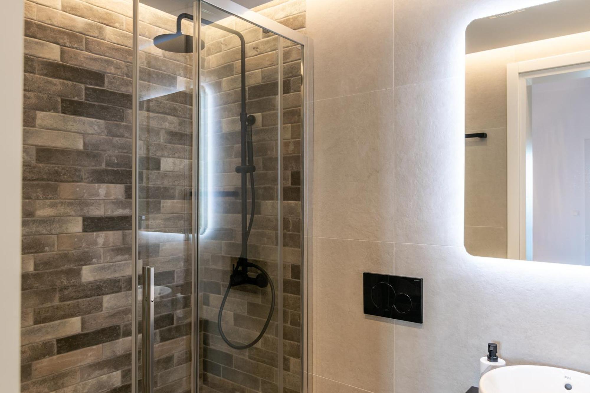 Vitalis Residences - Haven Suites Адамас Экстерьер фото