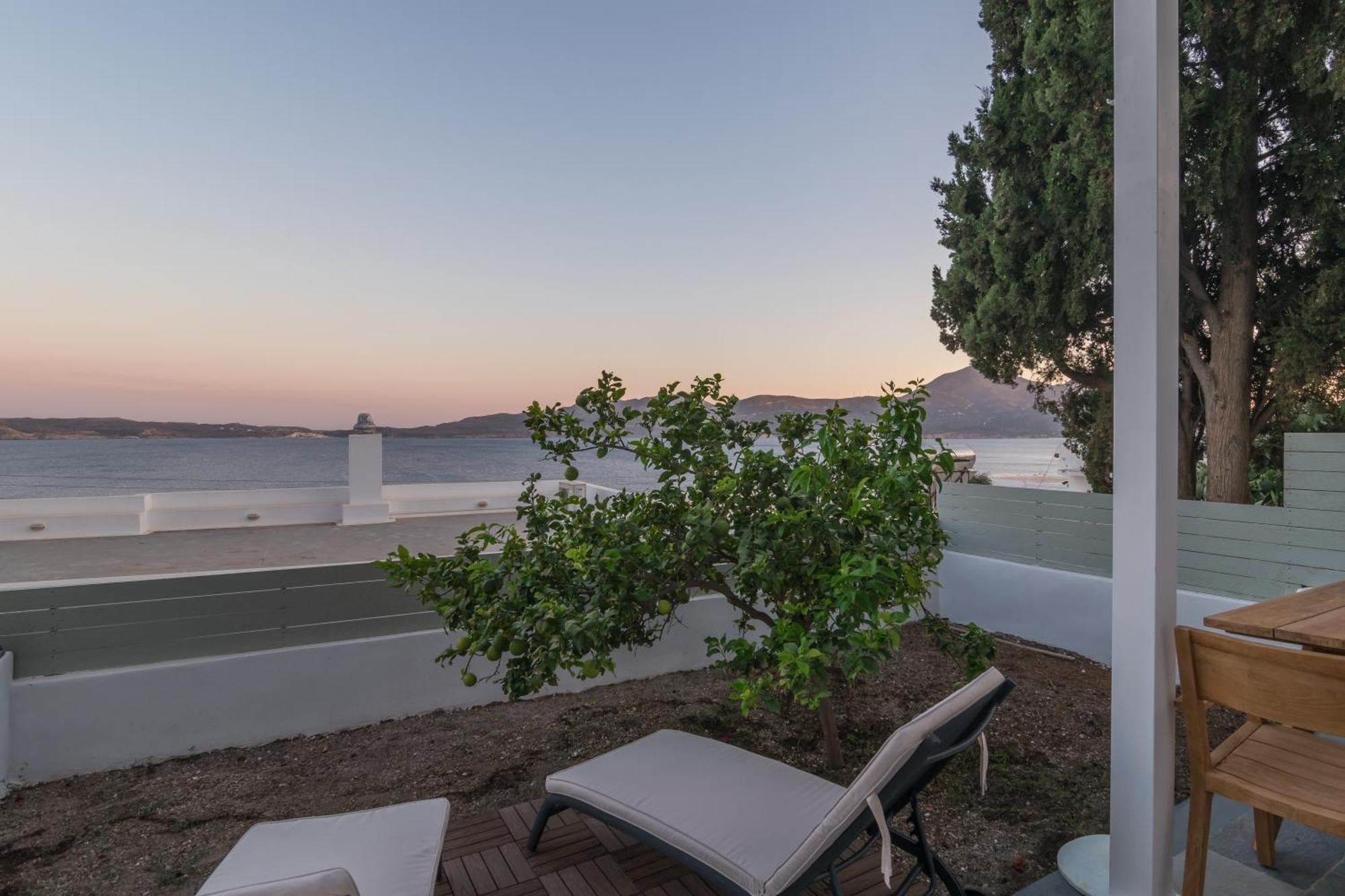 Vitalis Residences - Haven Suites Адамас Экстерьер фото